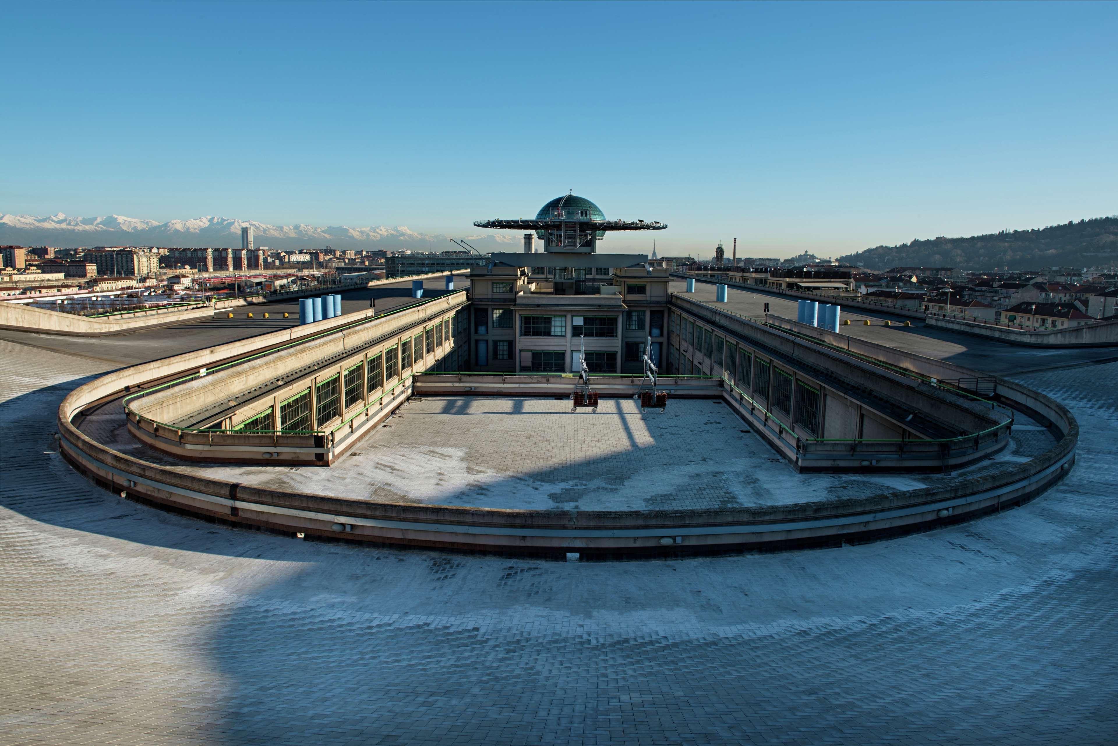 Doubletree By Hilton Turin Lingotto Hotel Exterior photo