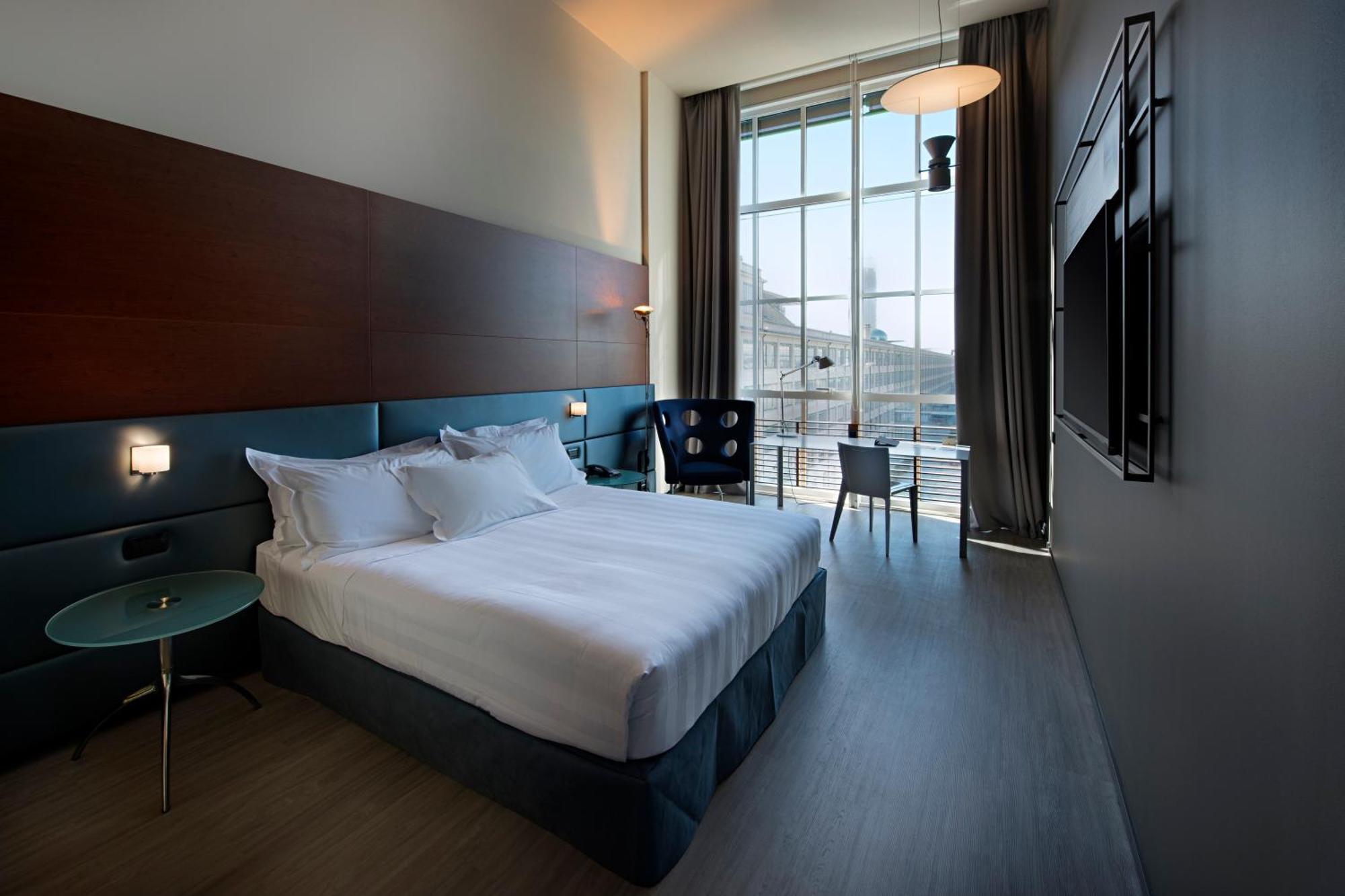 Doubletree By Hilton Turin Lingotto Hotel Exterior photo