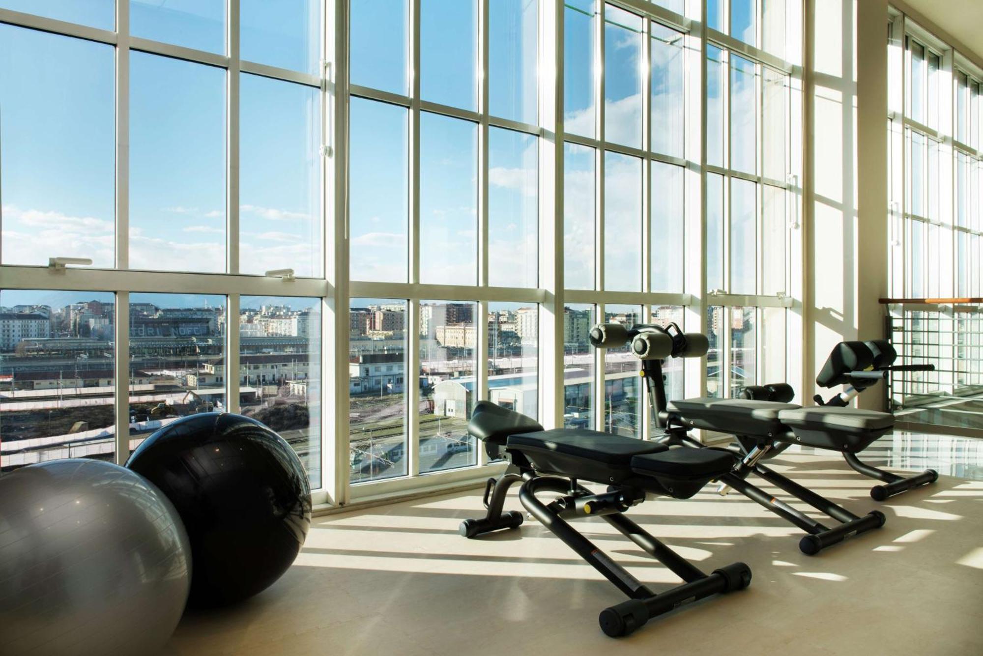 Doubletree By Hilton Turin Lingotto Hotel Exterior photo