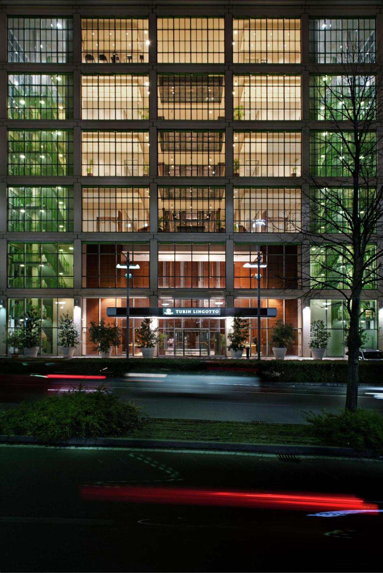 Doubletree By Hilton Turin Lingotto Hotel Exterior photo