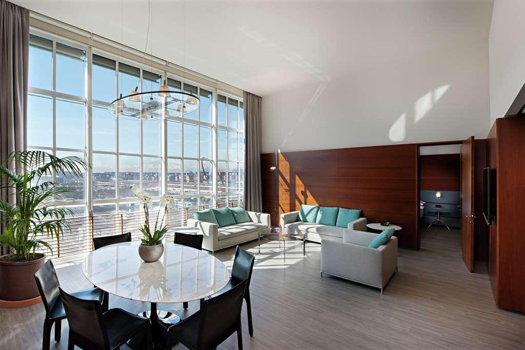 Doubletree By Hilton Turin Lingotto Hotel Room photo