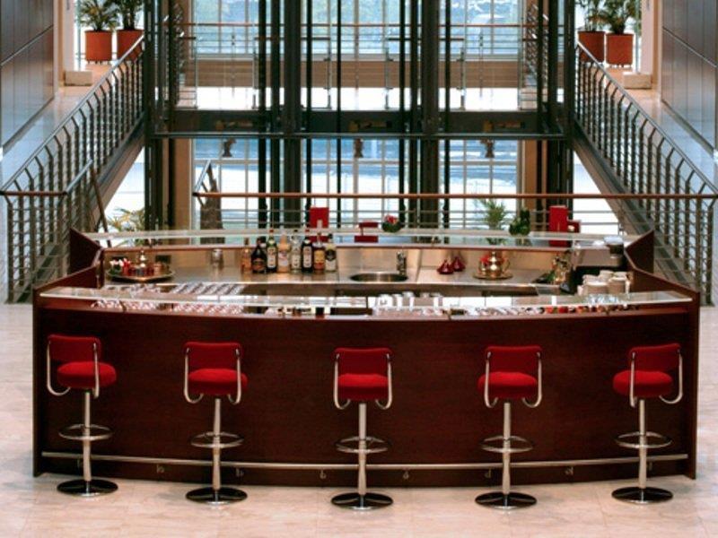 Doubletree By Hilton Turin Lingotto Hotel Exterior photo