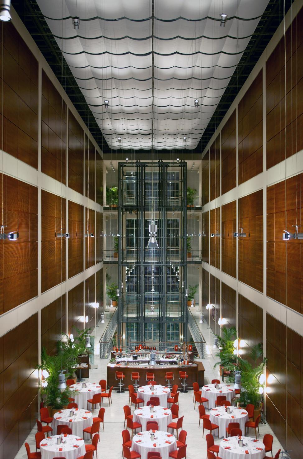 Doubletree By Hilton Turin Lingotto Hotel Exterior photo